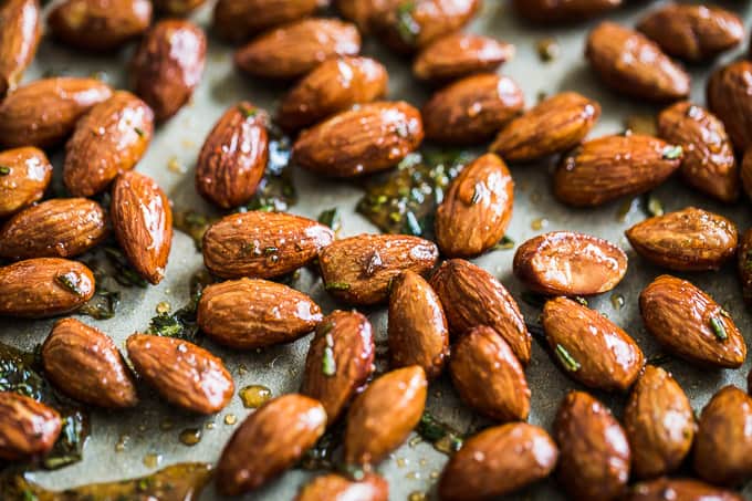 Homemade Rosemary Sea Salt Almonds: Control Ingredients, 30 Mins